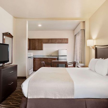 Baymont By Wyndham Clute Lake Jackson Ngoại thất bức ảnh
