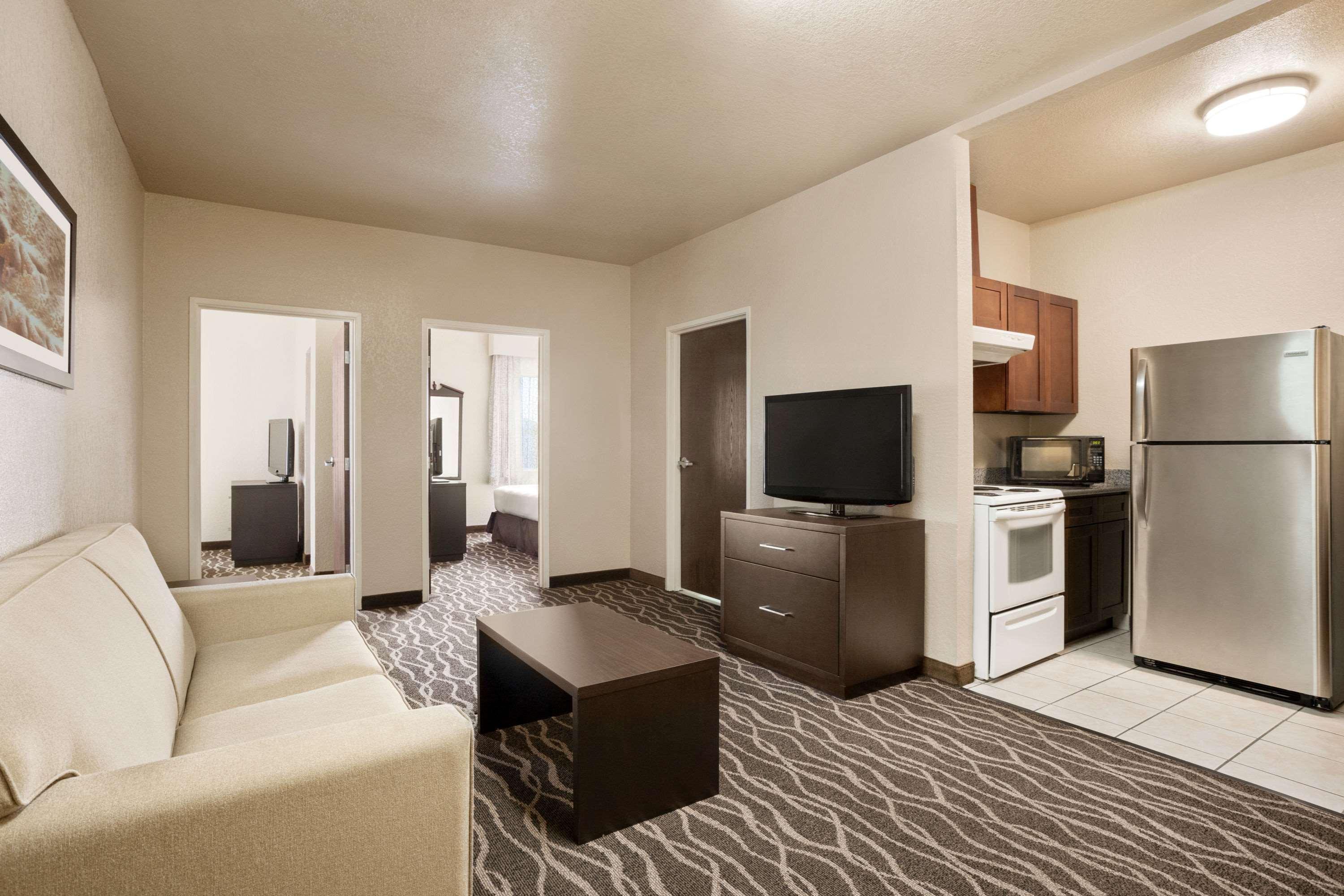 Baymont By Wyndham Clute Lake Jackson Ngoại thất bức ảnh