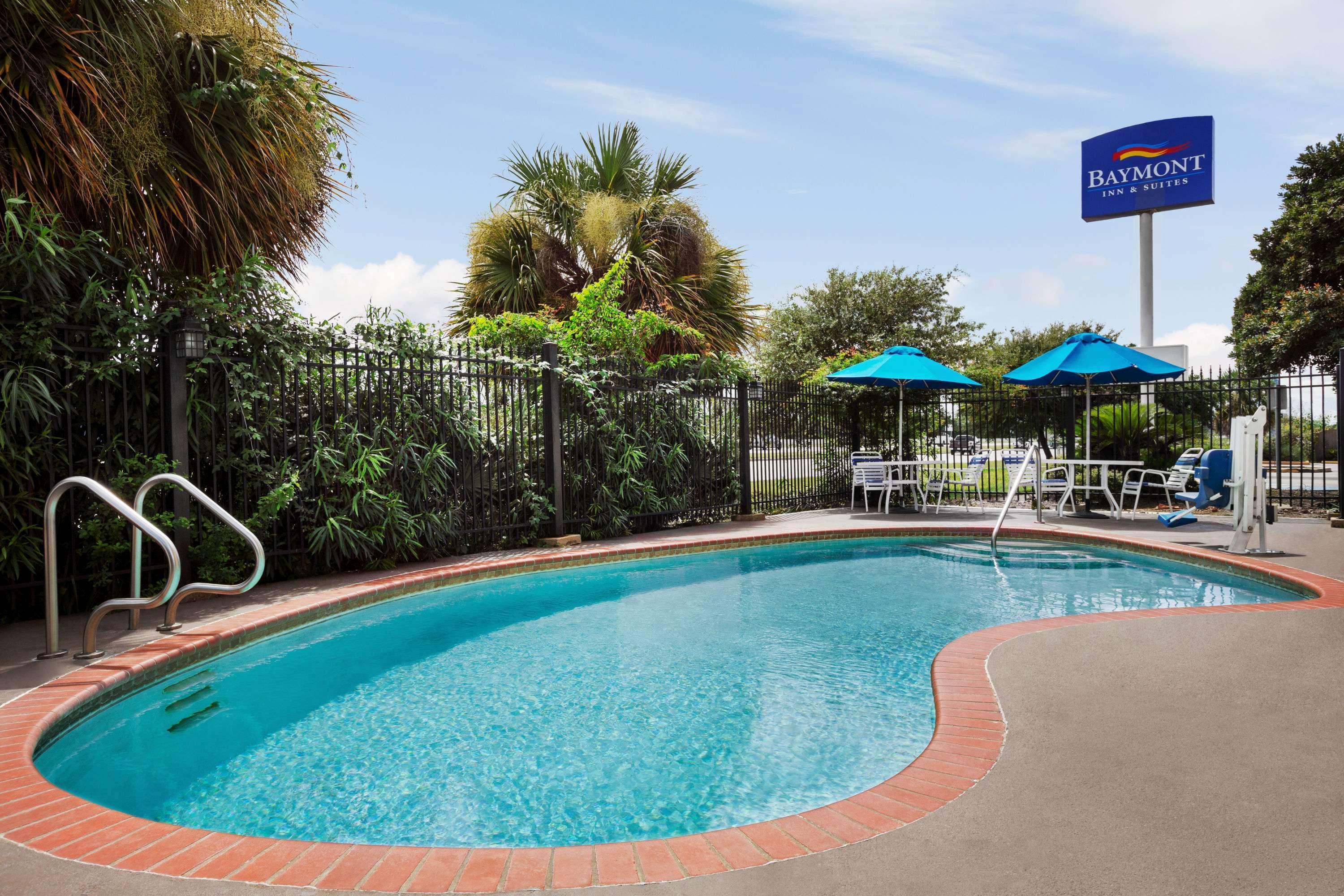 Baymont By Wyndham Clute Lake Jackson Ngoại thất bức ảnh