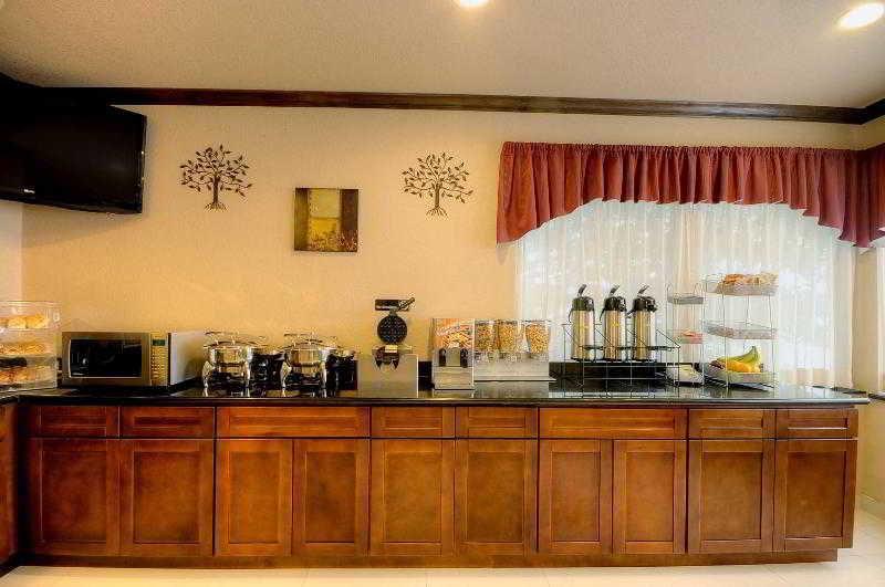 Baymont By Wyndham Clute Lake Jackson Ngoại thất bức ảnh