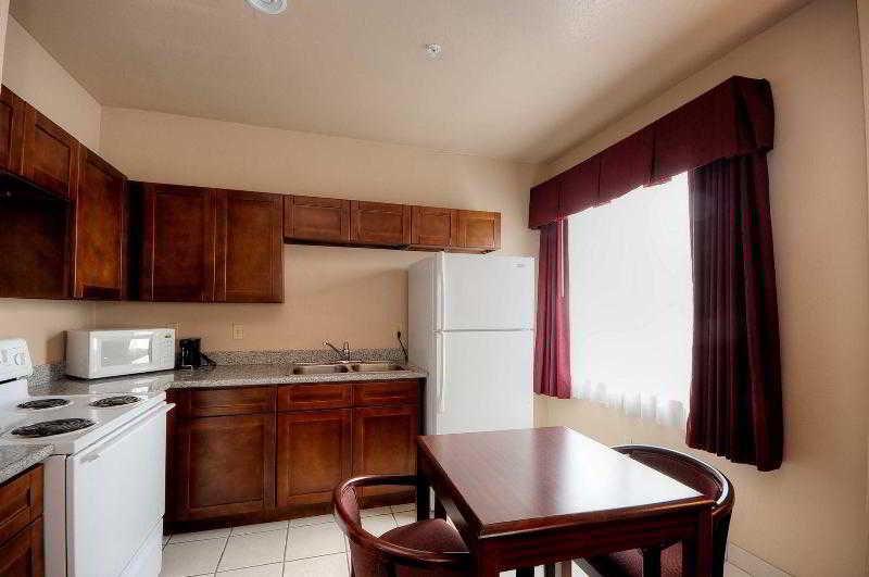 Baymont By Wyndham Clute Lake Jackson Ngoại thất bức ảnh
